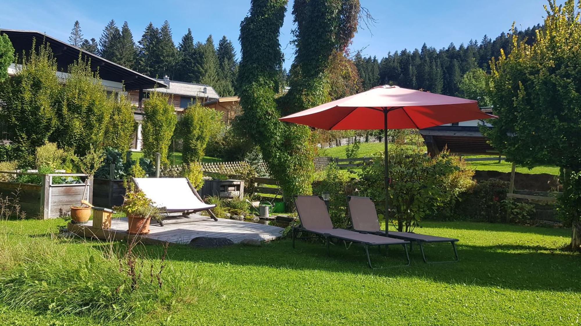 Hotel Landhaus Almdorf à St. Johann in Tirol Extérieur photo