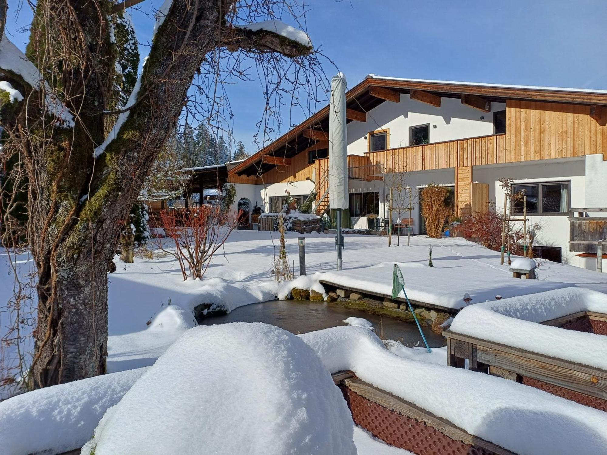 Hotel Landhaus Almdorf à St. Johann in Tirol Extérieur photo